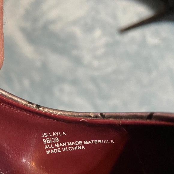 Jessica Simpson Silver Heels - Picture 5 of 16